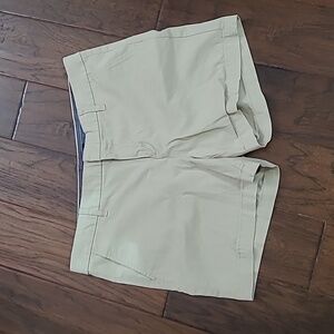 Tommy Hilfiger Classic Khaki Shorts size 10